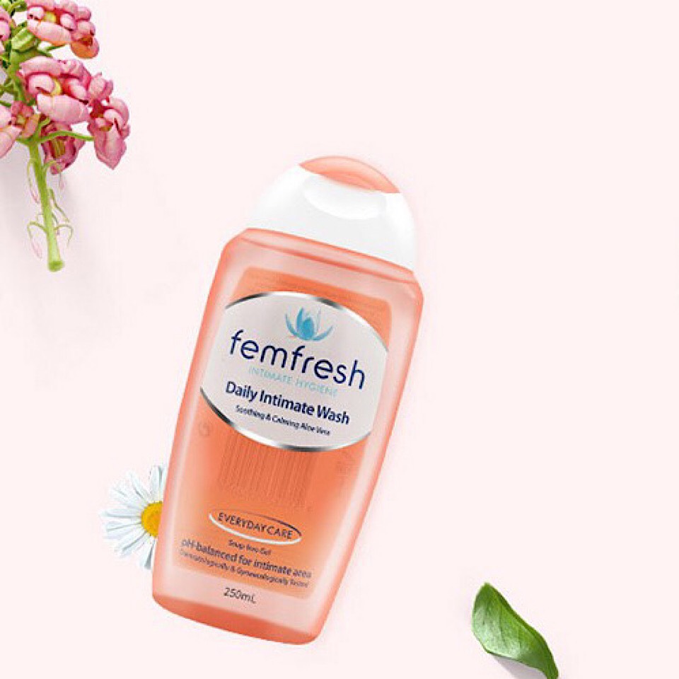 Dung Dịch Vệ Sinh Phụ Nữ Femfresh Daily Intimate Wash