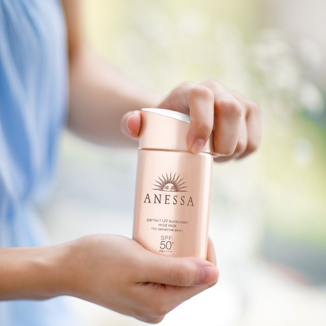 Kem chống nắng anessa perfect uv sunscreen mild milk 60ml