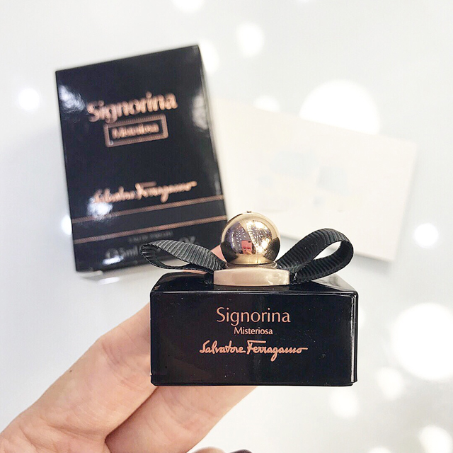 Nước hoa Salvatore Ferragamo Signorina Eau de Parfum Mini Size